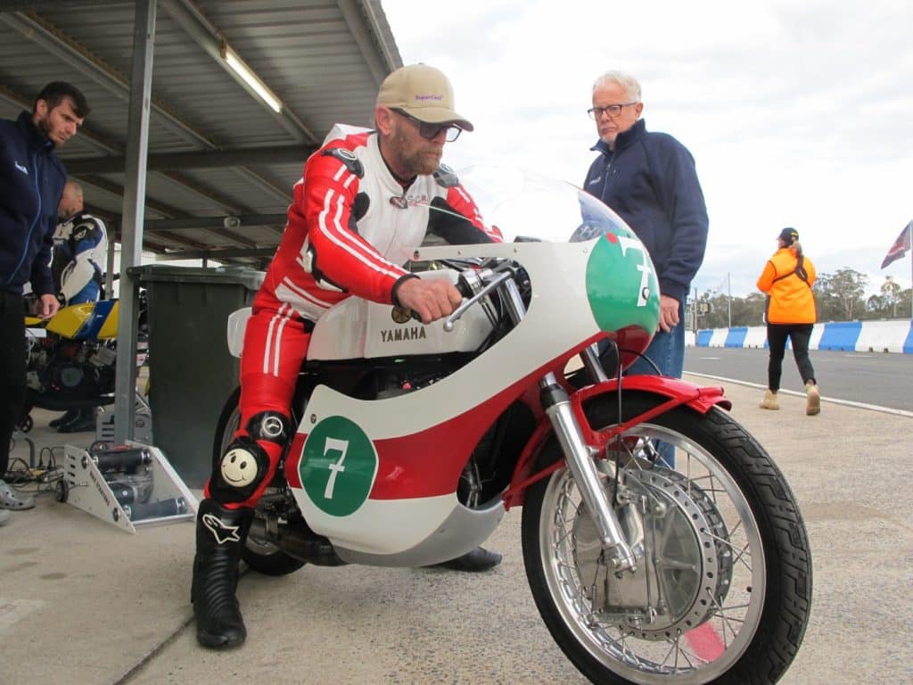 The Big Chill starting the 250 for the first race